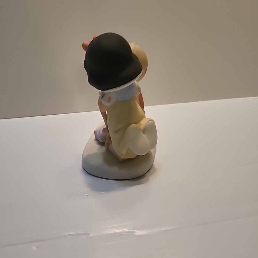 Disney Precious Moments “With A Smile and A Song" figurine - Picture 7 of 8